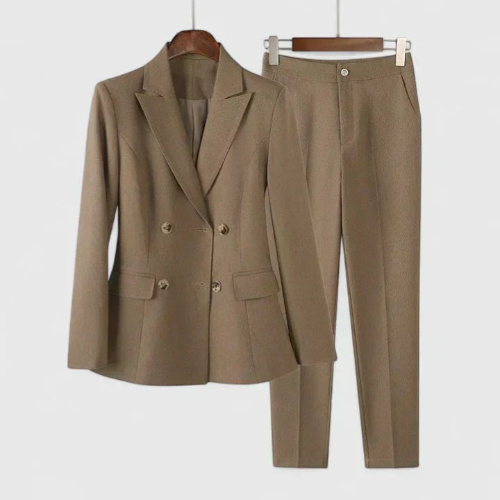 Oriela - Conjunto Sofisticado Chaqueta y Pantalón a Medida