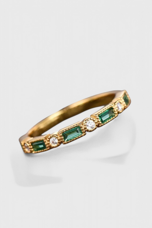 Anillo de Oro con Zirconia Verde Vintage