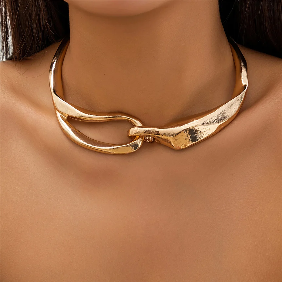 Collar con Textura Atrevida